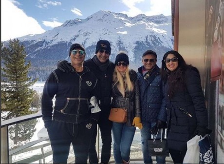 wasim akram and his wife with friends